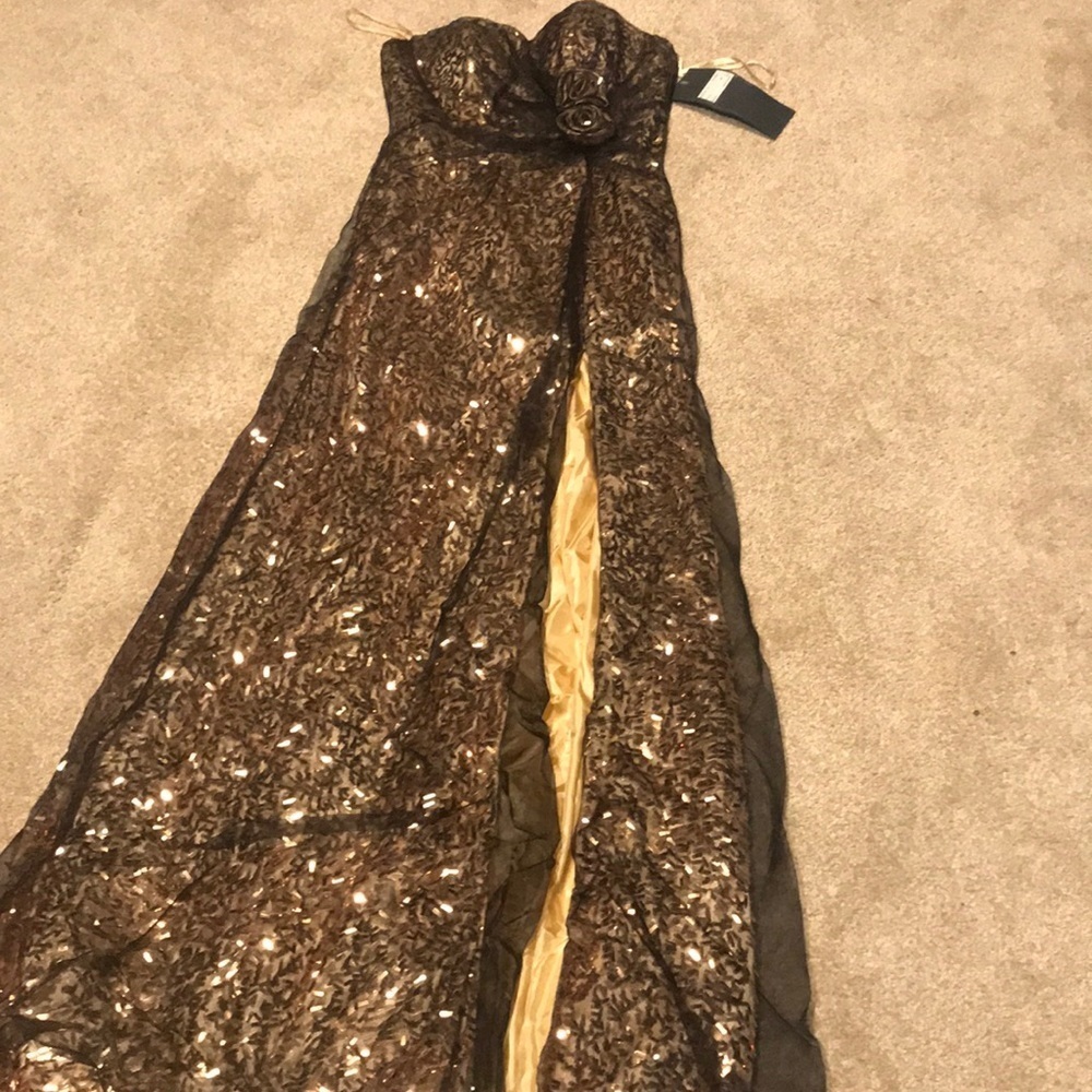 Spring wedding dress ! Sequence black and gold dress - Picture 2 of 4